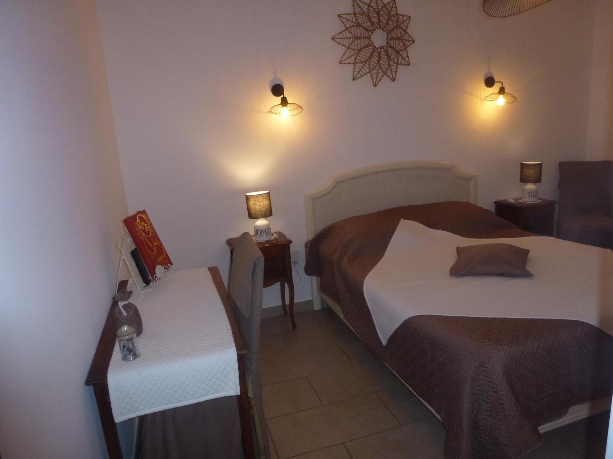 Chambre D'Hotes La Pinede Lambesc Ngoại thất bức ảnh