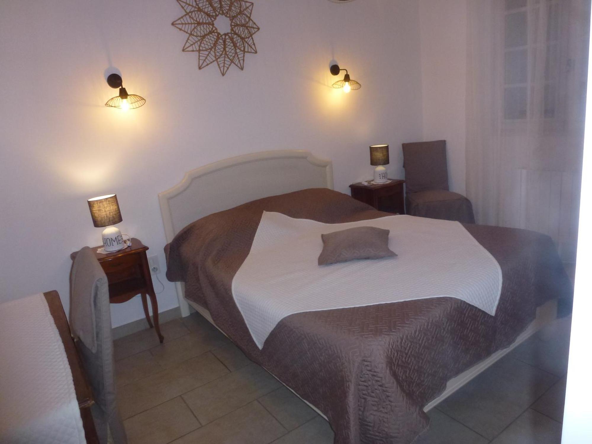 Chambre D'Hotes La Pinede Lambesc Ngoại thất bức ảnh